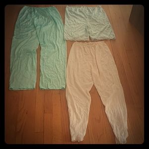 4 Vintage nightgowns pieces